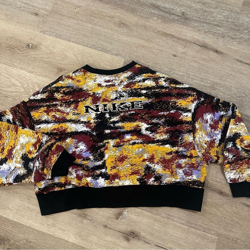 Women's Nike Sportswear Gel Revival Fleece Crew Sweatshirt size medium - Picture 10 of 10